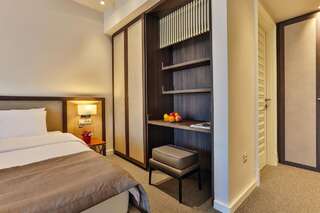 Гостевой дом Bono Luxury Rooms Будва Семейный номер с балконом-7